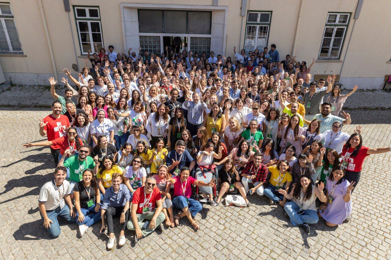 Foto di gruppo alla Giornata Mondiale della Gioventù, Lisbona 2023